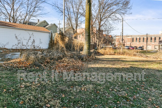 Building Photo - 3222 Webster St