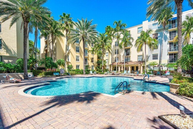 Building Photo - 651 Okeechobee Blvd