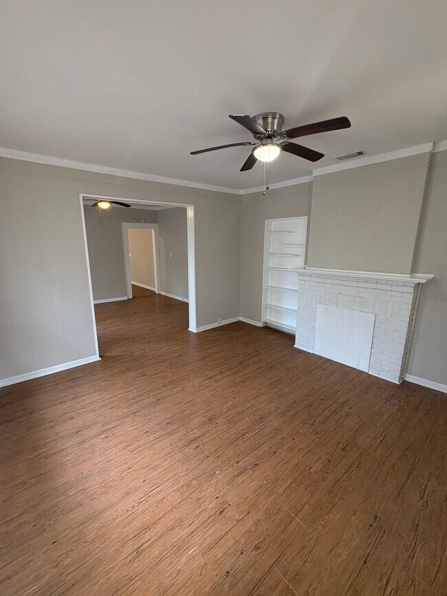 Building Photo - 3369 Montezuma Rd