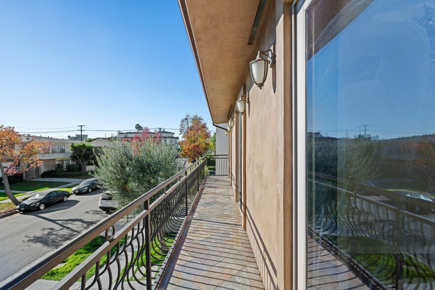 Building Photo - 6069 Horner St