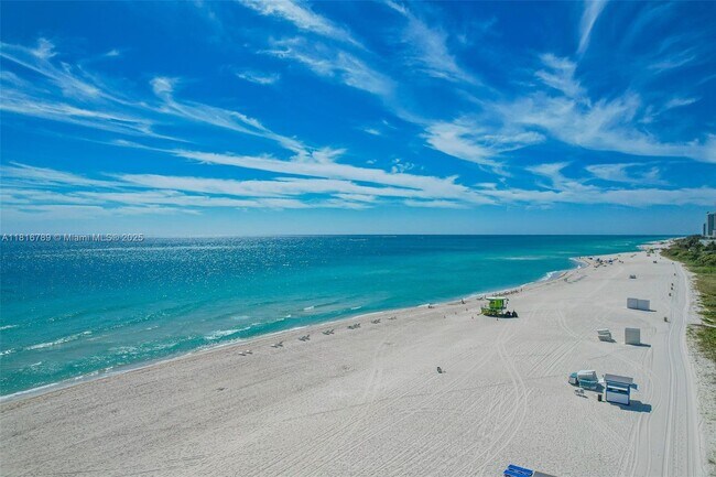 Building Photo - 5838 Collins Ave