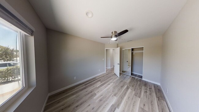 Building Photo - 4BD/2BA, Quick Walk to Campus!