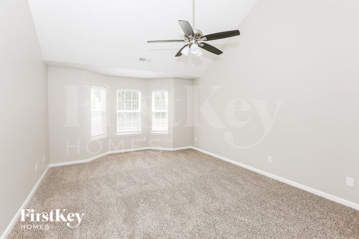 Building Photo - 8414 Oak Dr