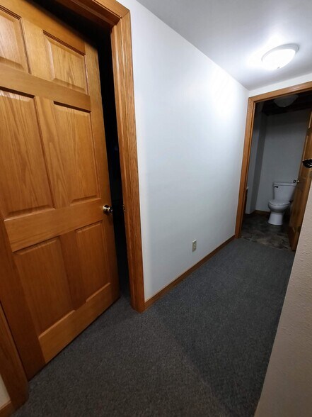 Building Photo - 3237 Runway Ave