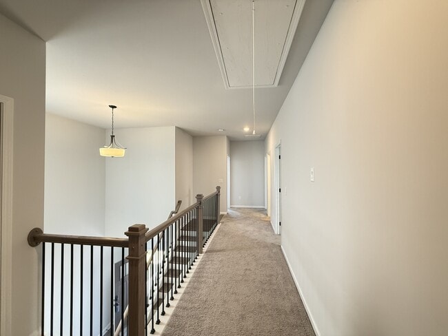 Building Photo - 1923 Westfall Lndg