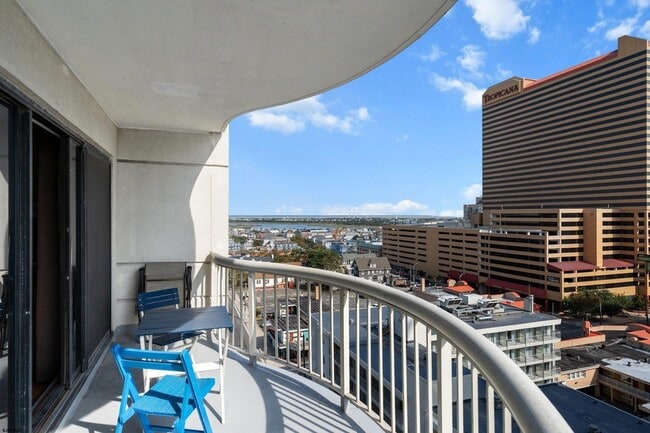 Building Photo - 3101 Boardwalk