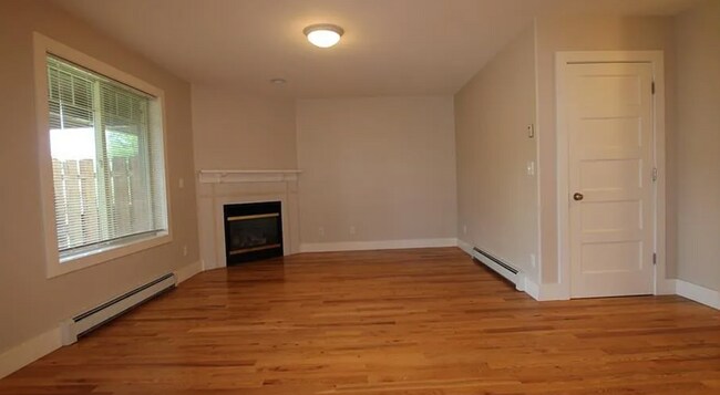 Building Photo - 3 Bedroom 2.5 Bath plus an Office in Bozeman!