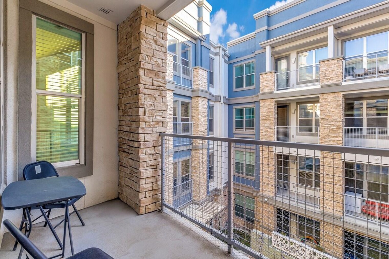 Building Photo - 5054 Addison Cir