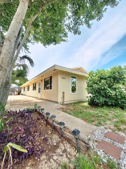 Building Photo - 6221 Pinetree Ave
