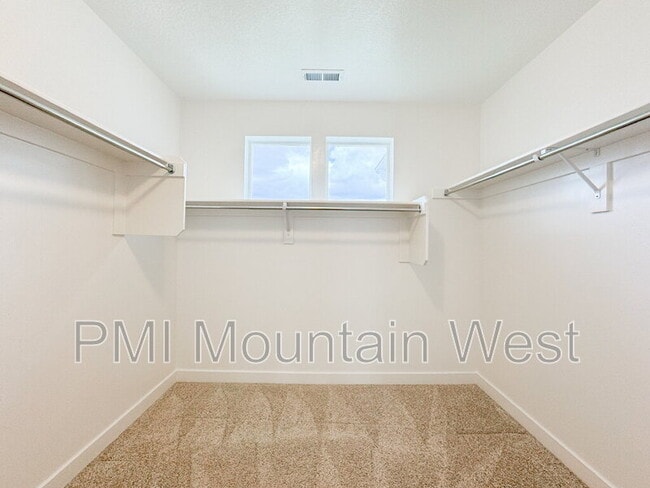 Building Photo - 3855 S 3025 W