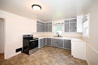 Building Photo - 1221 8th Ave NW