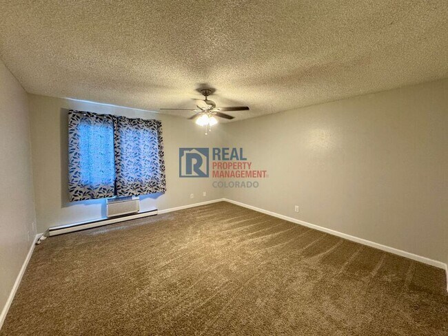 Building Photo - 17473 E Mansfield Ave