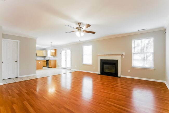 Building Photo - 4104 Taylor Oaks Dr
