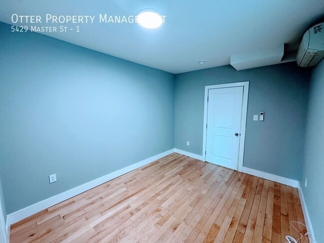 Building Photo - 5429 Master St