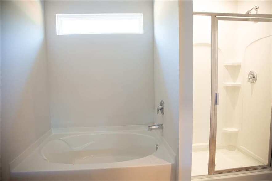 Building Photo - 19 Springwood Ln