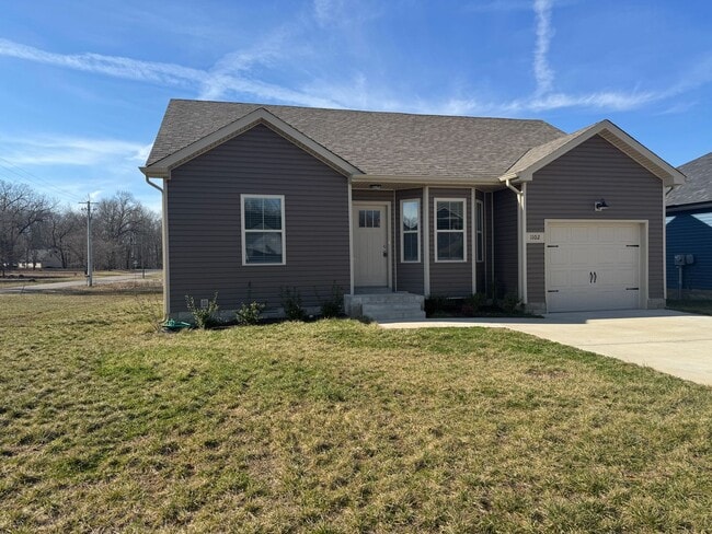 Building Photo - Gorgeous Single Family Home