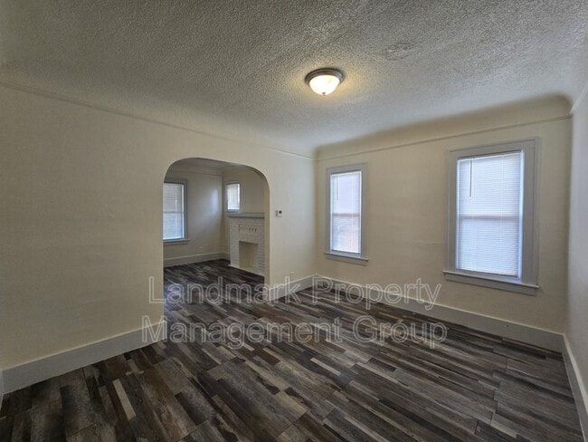 Building Photo - 14400 Rutherford St