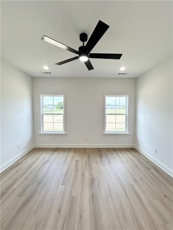 Building Photo - 10 Briscoe Ln