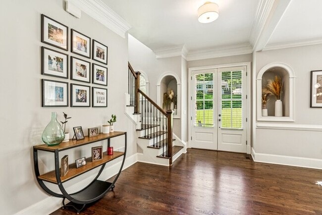 Building Photo - 1093 Country Ln NE