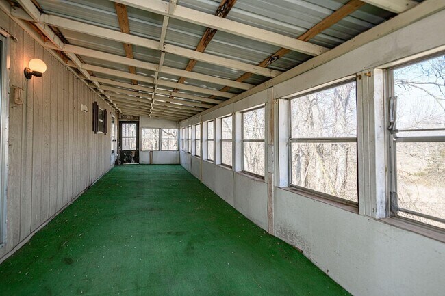 Building Photo - 3 Bed 2 Bath South Columbia