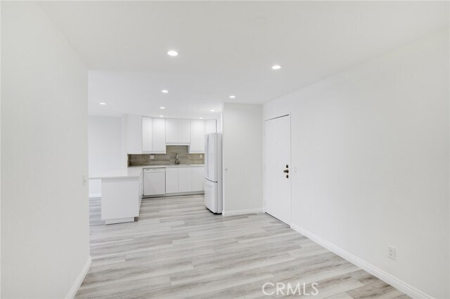 Building Photo - 330 N Jackson St