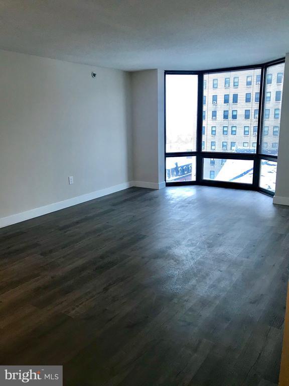 Building Photo - 2020 Walnut St