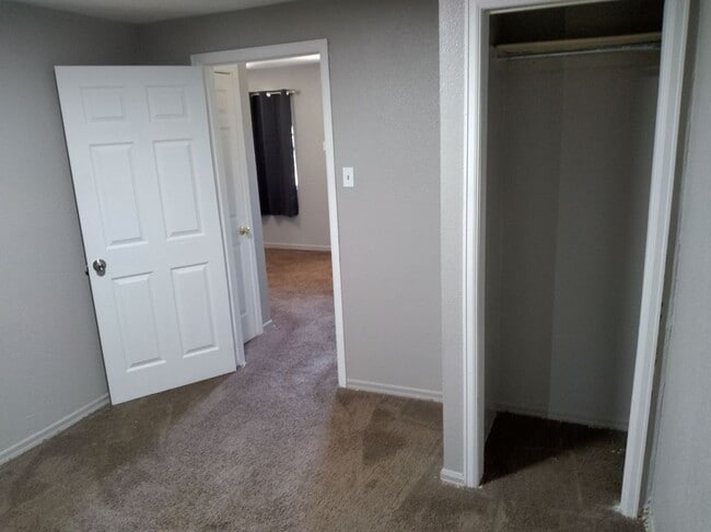 Building Photo - 1545 Uinta St