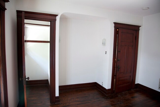 Building Photo - 3934 Avery St