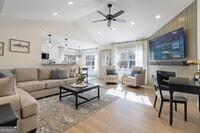 Building Photo - 17 N Wesley Ridge