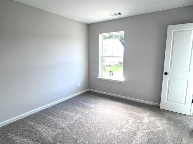 Building Photo - 4385 Easter Lily Ave