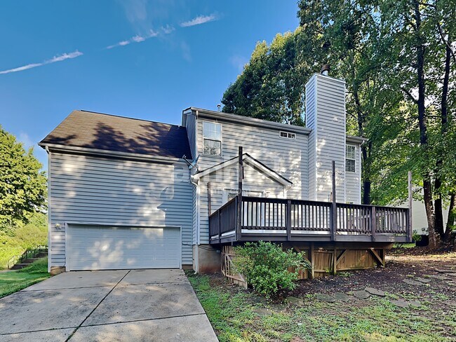 Building Photo - 15674 Birkdale Commons Pky