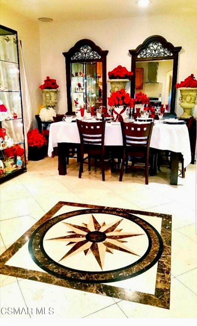 Building Photo - 2991 Camino Calandria