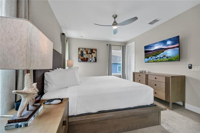 Building Photo - 7833 Spectrum Dr