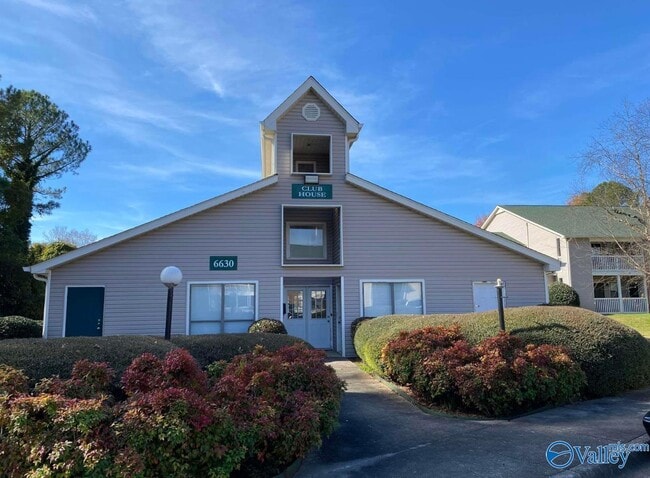 Building Photo - 6612 Willow Pointe Dr NW