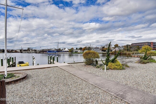 Building Photo - 77 E Water St