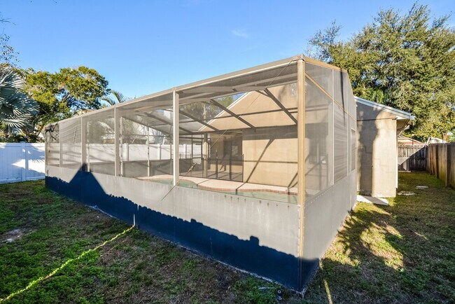 Building Photo - 1048 Vernon Loop