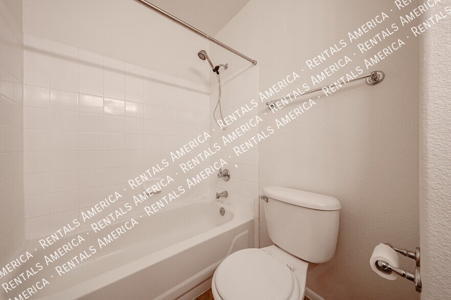 Building Photo - 7008 E Gold Dust Ave