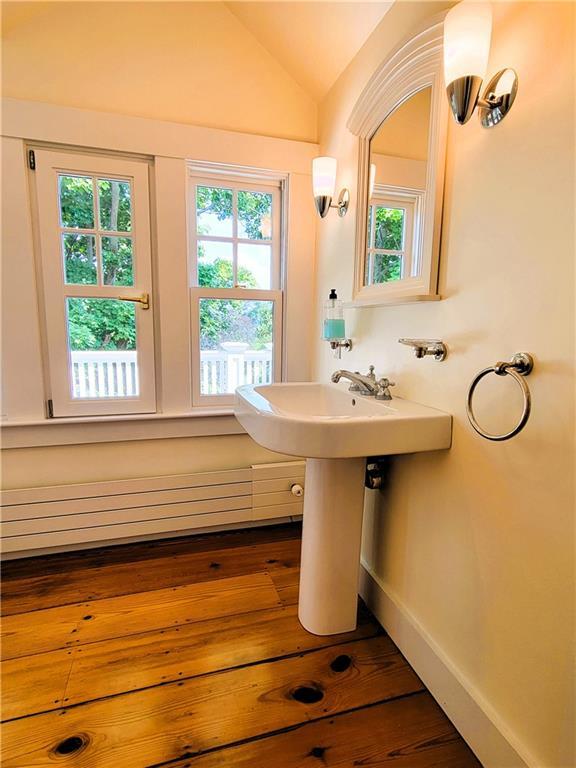 Building Photo - 60 Prairie Ave