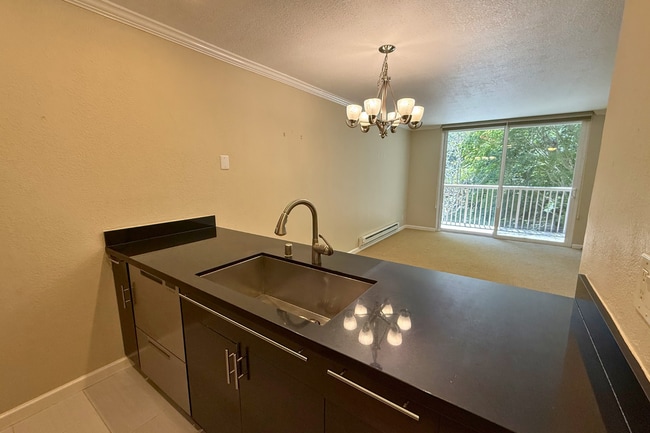Building Photo - Charming 1-Bedroom with Resort-Style Amenities in San Bruno