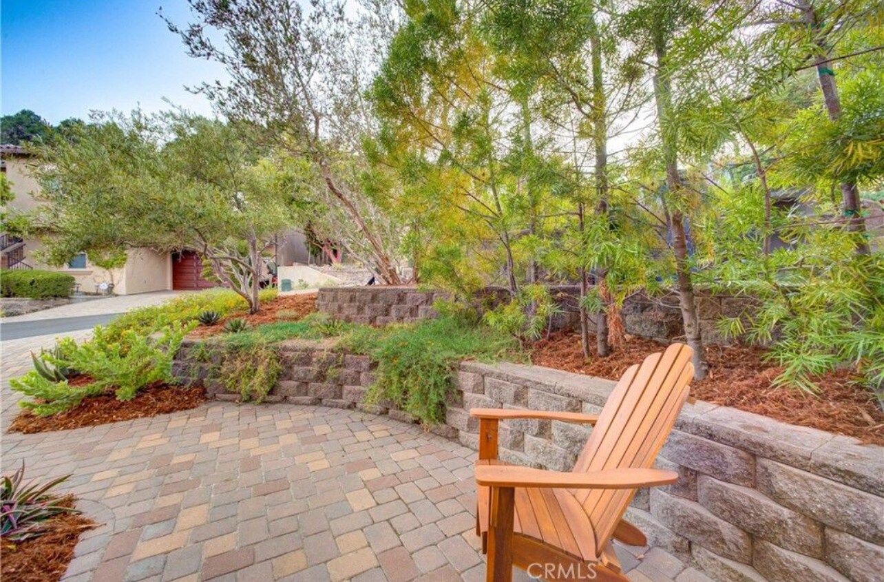 Building Photo - 5595 Tanbark Ct