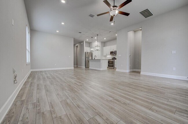 Building Photo - 2903 Sebring Cir