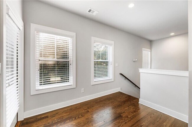 Building Photo - 1819 Huntington Hills Ln NW