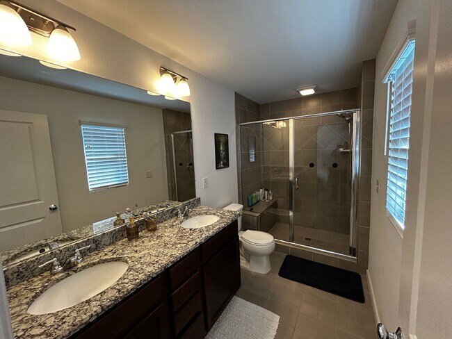 Building Photo - Beautiful 3 Bedroom Home for Rent