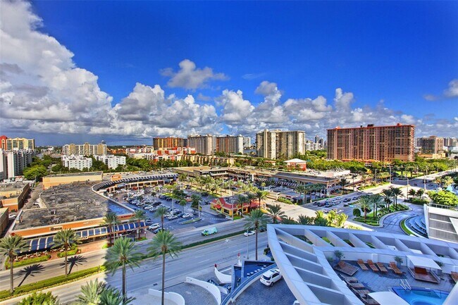 Building Photo - 17001 Collins Ave