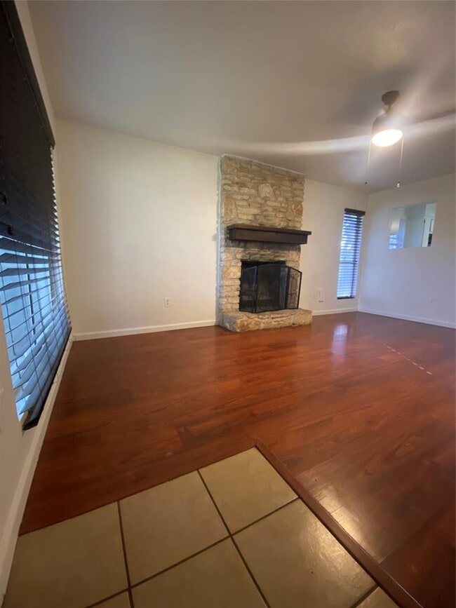 Building Photo - 1508 No Mor Cove