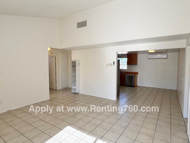 Building Photo - Spacious 2 Bed 1 Bath Home With Indoor Laundry Room