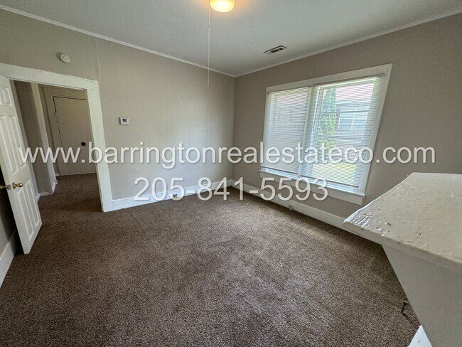 Building Photo - 410 54th St
