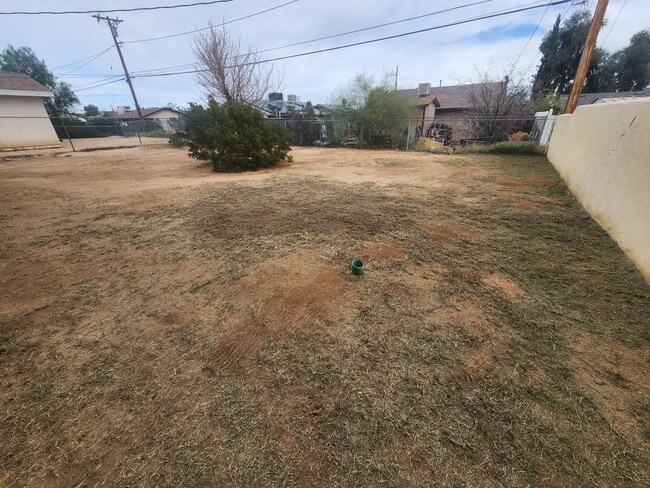 Building Photo - 3 Bedroom 1 bath