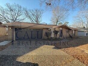 Building Photo - Sherwood 3 Bedroom Home