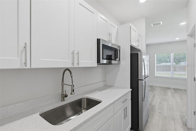 Building Photo - 16475 SE 89th Terrace